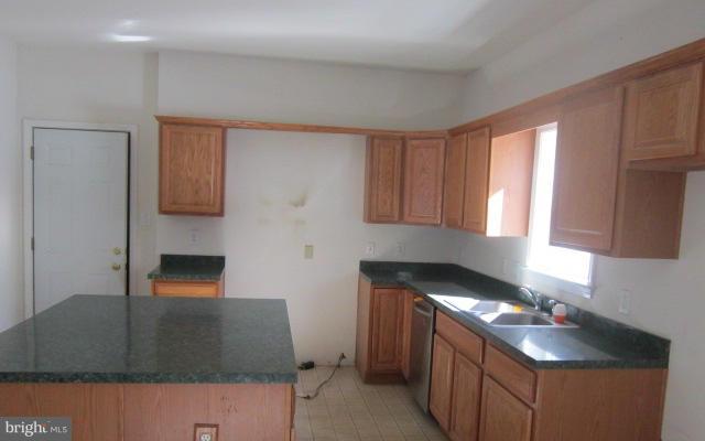 26057 Fox Grape Road Greensboro, MD 21639 - Photo 3 of 10 Kitchen