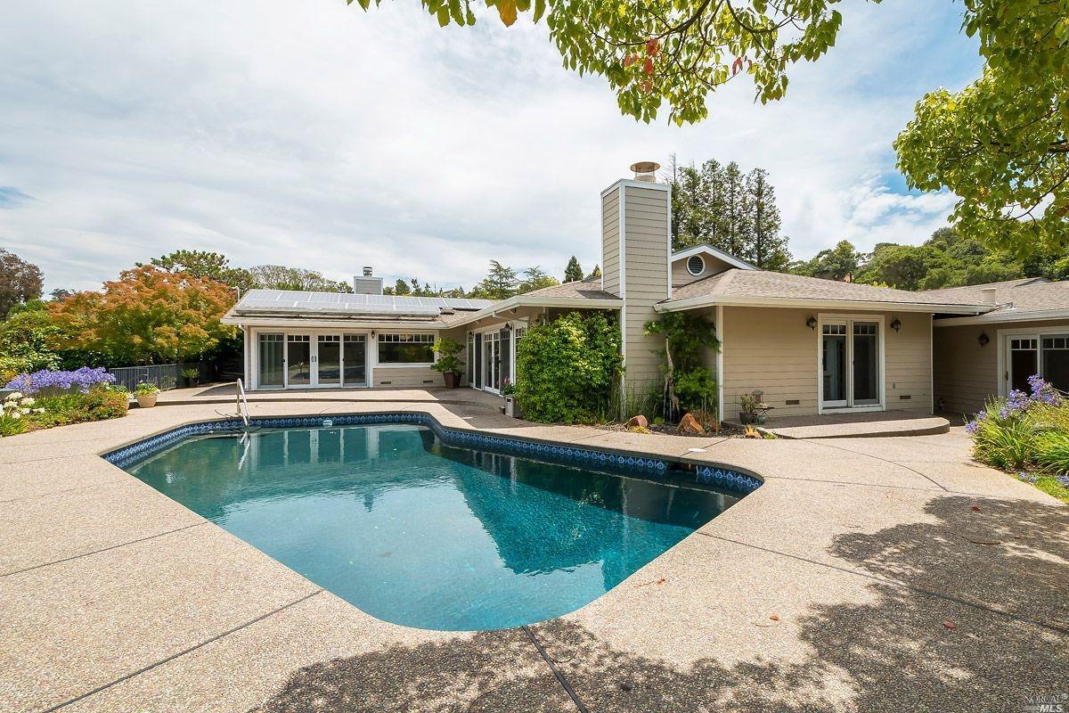 281 Riviera Drive San Rafael, CA 94901 - Photo 1 of 1 Gallery Image 1