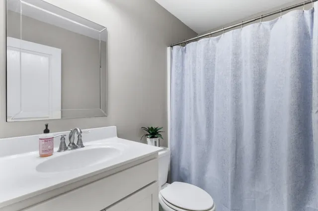 $560,000 | 104 Sherinton Place, Hopkinsville, KY 42240