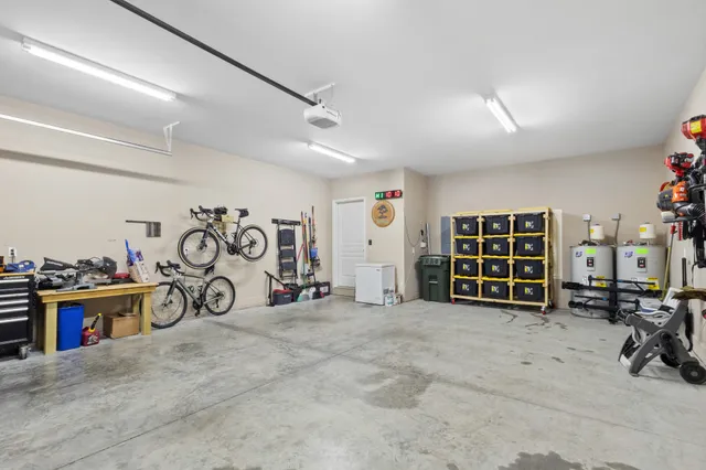 $560,000 | 104 Sherinton Place, Hopkinsville, KY 42240