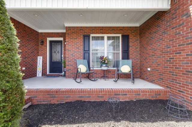 $560,000 | 104 Sherinton Place, Hopkinsville, KY 42240