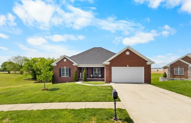 $560,000 | 104 Sherinton Place, Hopkinsville, KY 42240