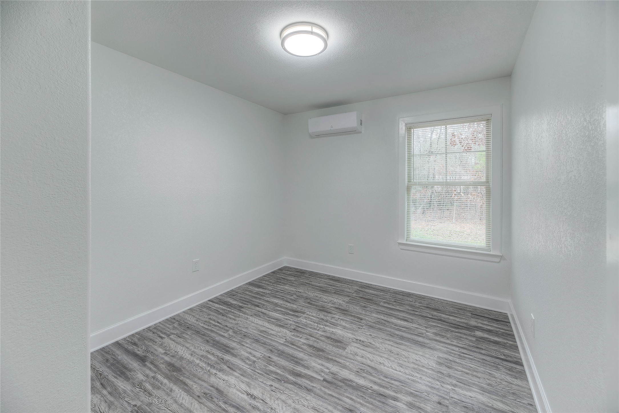 161 Evergreen Livingston, TX 77351 - Photo 15 of 34 Bedroom