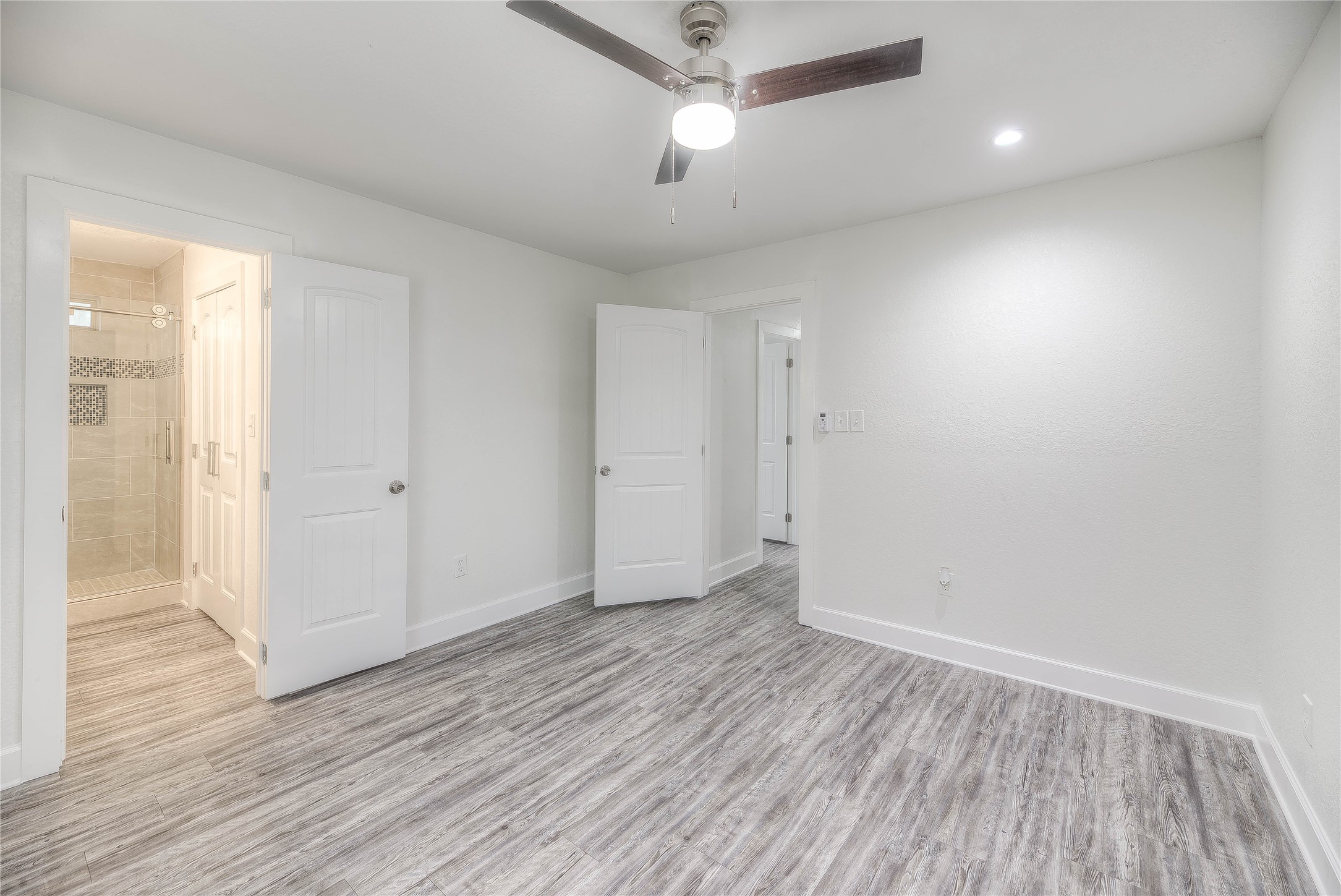 161 Evergreen Livingston, TX 77351 - Photo 19 of 34 Master Bedroom.