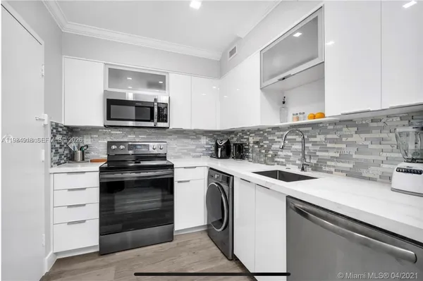$3,450 | 2501 South Ocean Drive, Unit 1520, Hollywood, FL 33019
