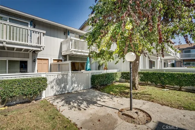 $725,000 | 16734 Algonquin Street, Unit 6, Huntington Beach, CA 92649