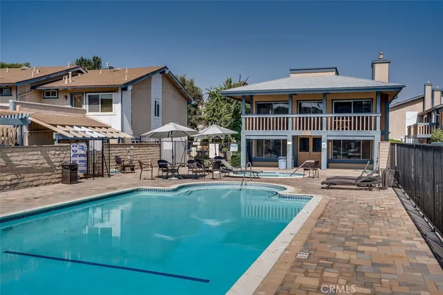 $725,000 | 16734 Algonquin Street, Unit 6, Huntington Beach, CA 92649