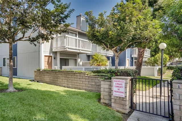 $725,000 | 16734 Algonquin Street, Unit 6, Huntington Beach, CA 92649