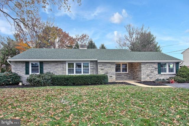 2379 Spruce Street Manheim, PA 17545 - Photo 1 of 24 Gallery Image 1