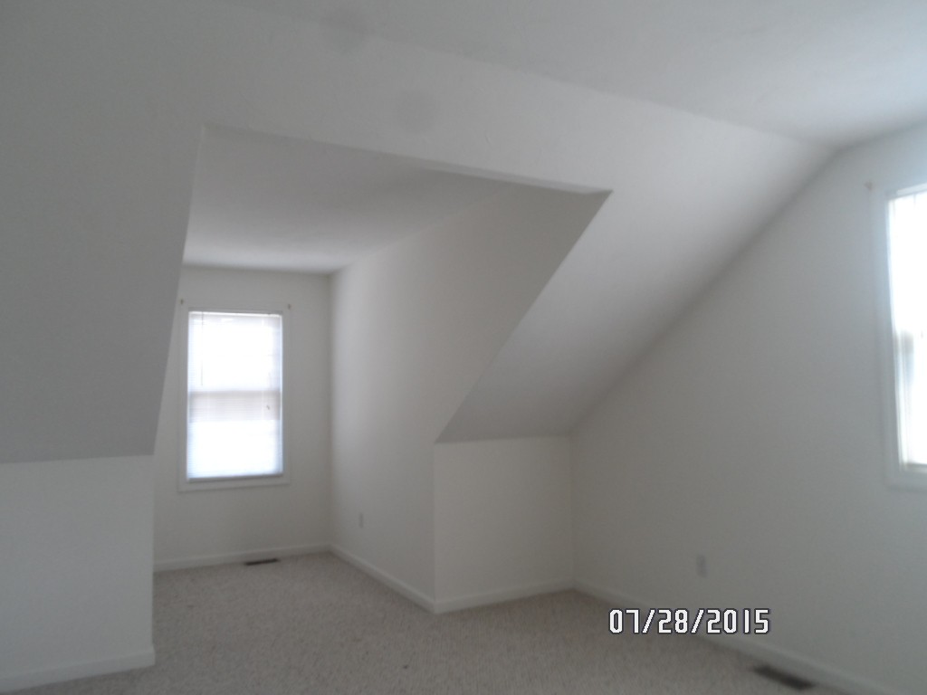 8 Fox Run Road, Unit 2B Blackstone, MA 01504 - Photo 9 of 9 Gallery Image 9