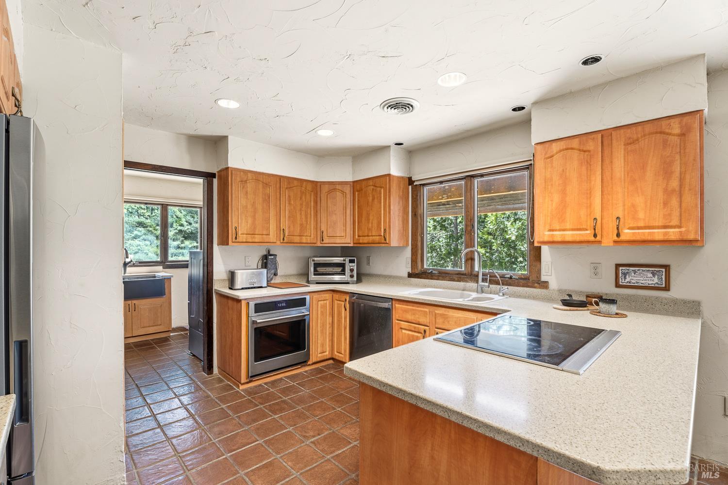8000 Boonville Road Ukiah, CA 95482 - Photo 8 of 40