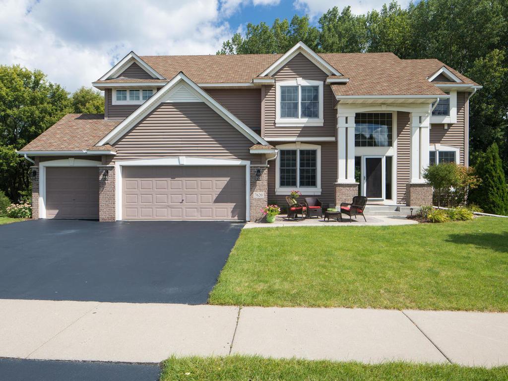 7620 Ridgeview Way Chanhassen, MN 55317 - Photo 1 of 24