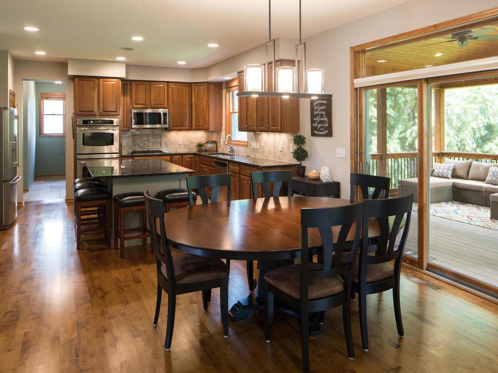 7620 Ridgeview Way Chanhassen, MN 55317 - Photo 6 of 24