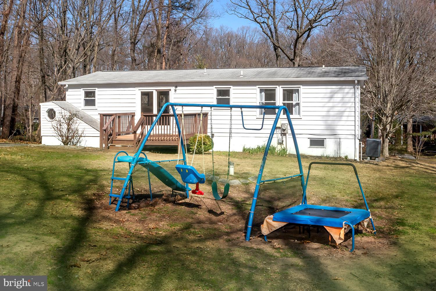 949 Hilltop Road Arnold, MD 21012 - Photo 3 of 42 Sprawling Rear Yard Awaiting Pets and Play