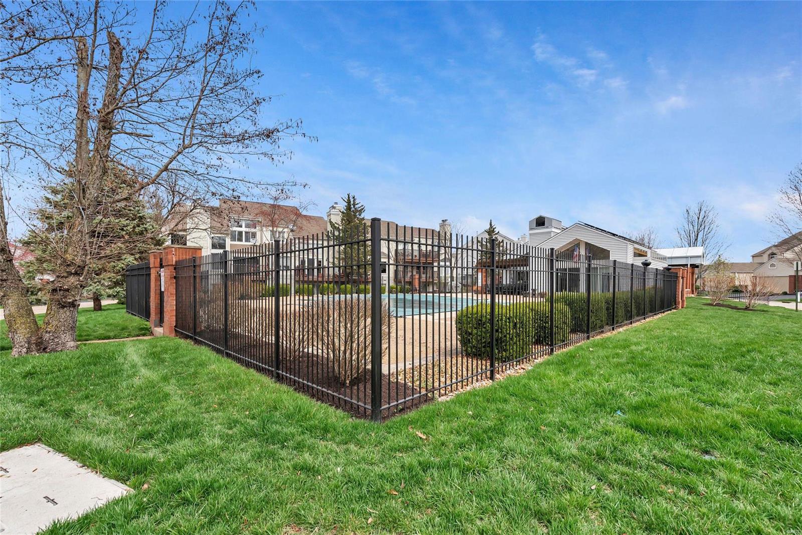 1702 Ridgeview Cir Drive Ballwin, MO 63021 - Photo 33 of 34