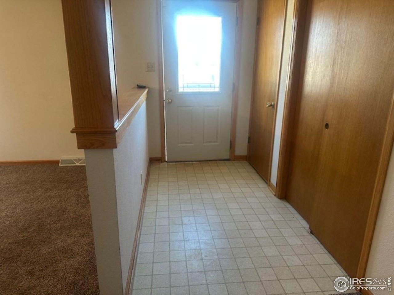 209 Springdale Road Sterling, CO 80751 - Photo 2 of 12 Foyer