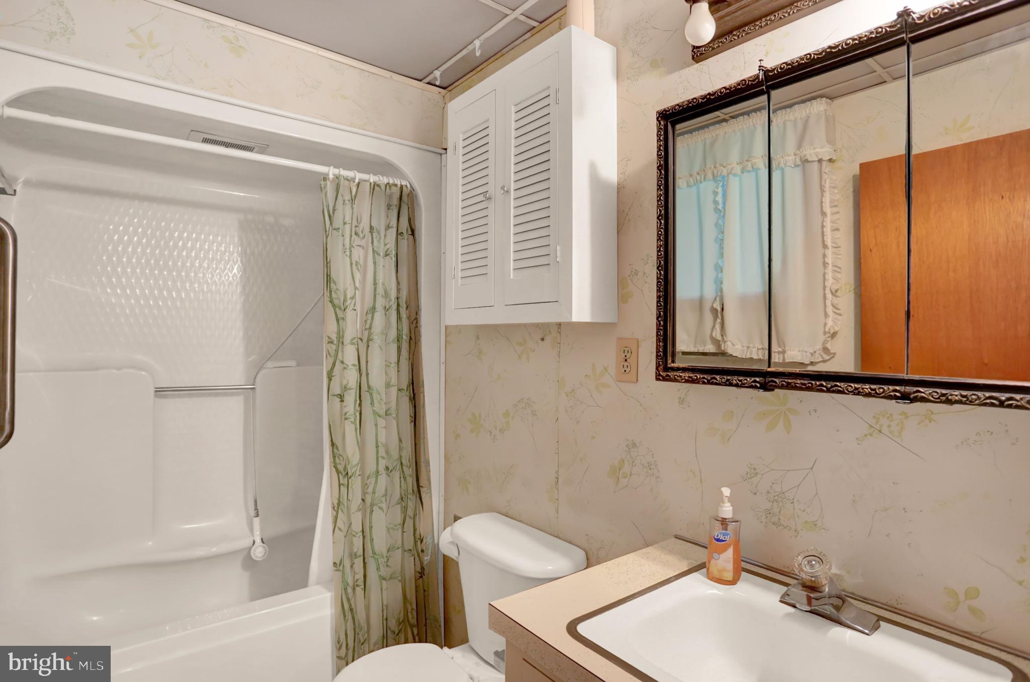 104 West Springville Road Boiling Springs, PA 17007 - Photo 6 of 17 Gallery Image 6
