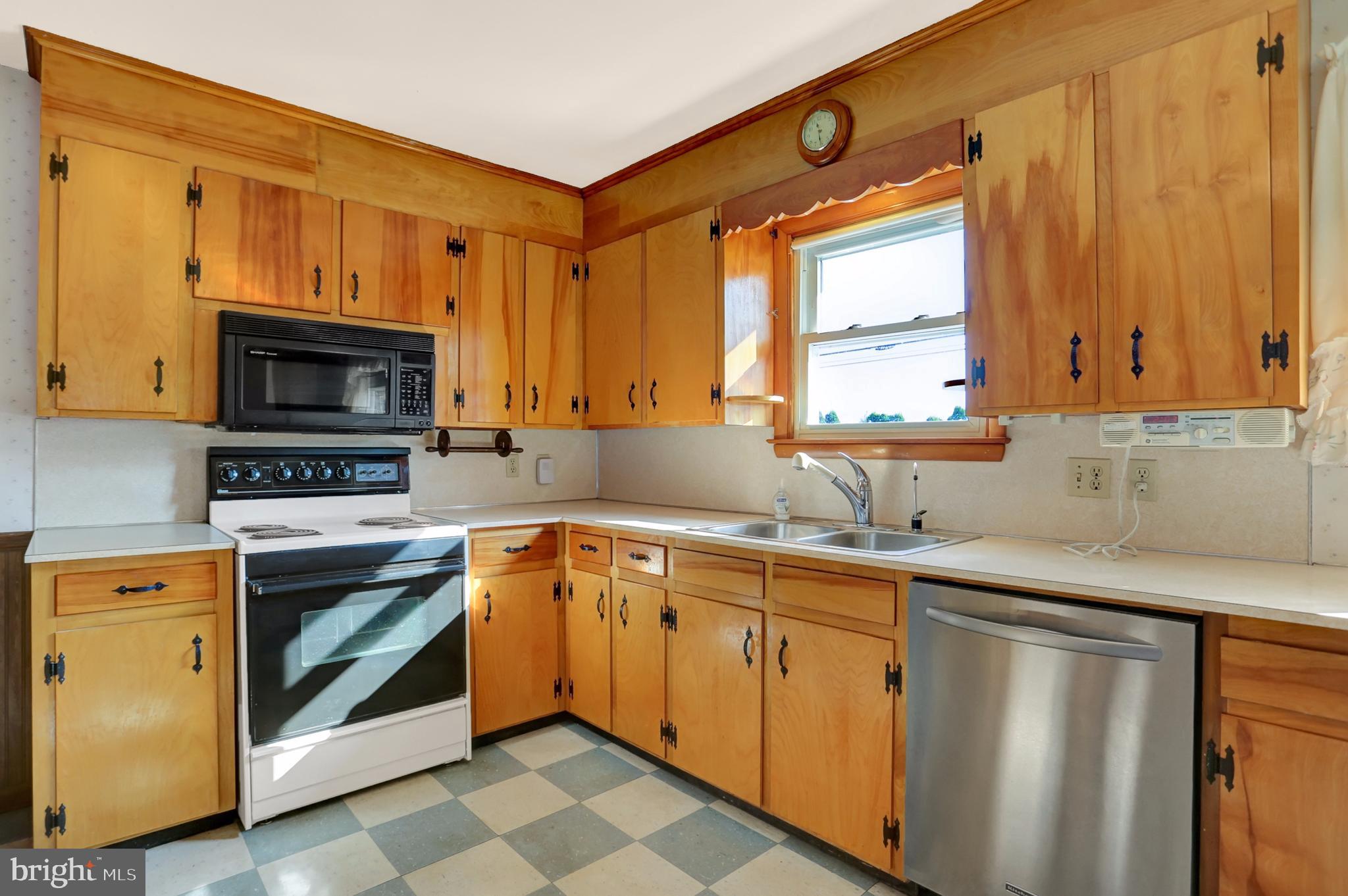 104 West Springville Road Boiling Springs, PA 17007 - Photo 7 of 17 Gallery Image 7
