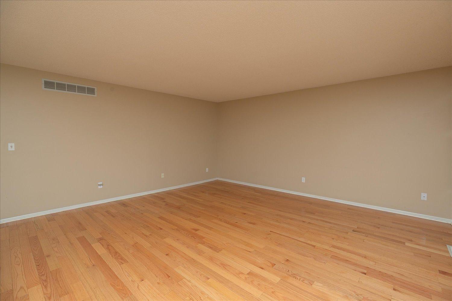 3211 Northern Valley Drive Northeast Rochester, MN 55906 - Photo 6 of 35