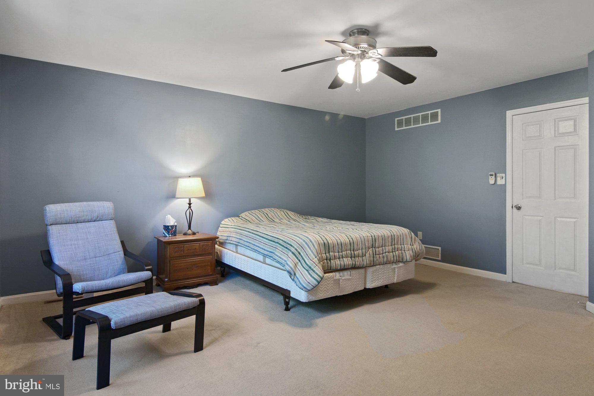 1914 Deer Path Road Harrisburg, PA 17110 - Photo 9 of 19 Gallery Image 9