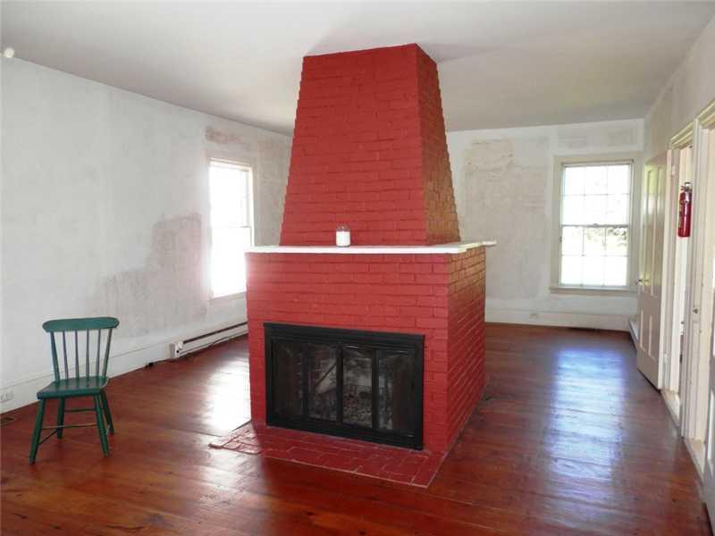 76 Eagle Quarry Road Spruce Head, ME 04859 - Photo 15 of 15 Living Room.