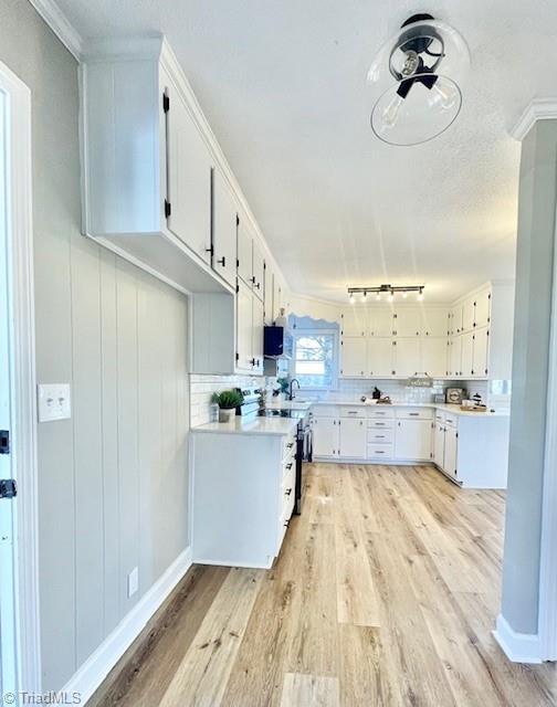 1942 Flat Rock Road Reidsville, NC 27320 - Photo 4 of 22 Kitchen