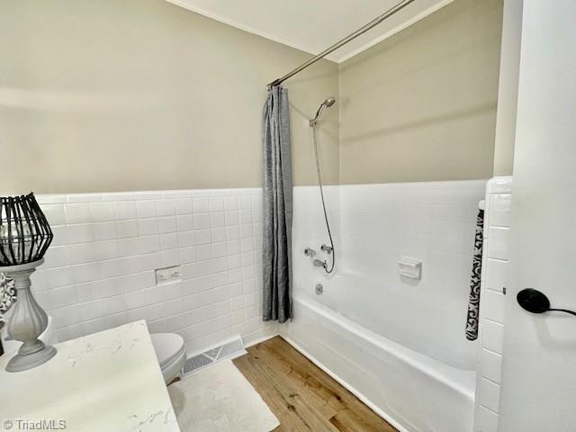 1942 Flat Rock Road Reidsville, NC 27320 - Photo 10 of 22 Hall Bathroom