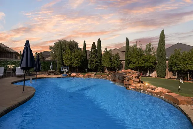 $680,000 | 786 Bordeaux Drive, Rockwall, TX 75087