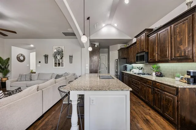 $680,000 | 786 Bordeaux Drive, Rockwall, TX 75087