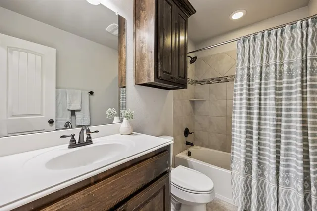 $680,000 | 786 Bordeaux Drive, Rockwall, TX 75087