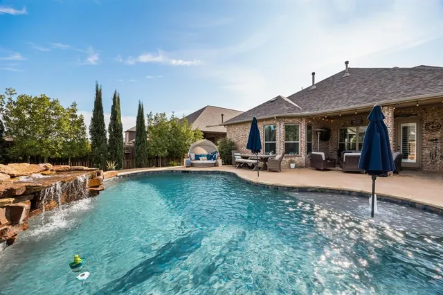 $680,000 | 786 Bordeaux Drive, Rockwall, TX 75087