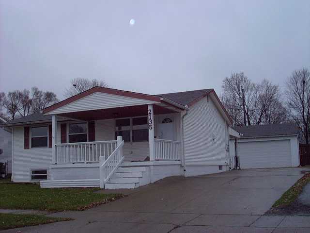 2135 Tupsfield Road Columbus, OH 43229 - Photo 1 of 17 Gallery Image 1