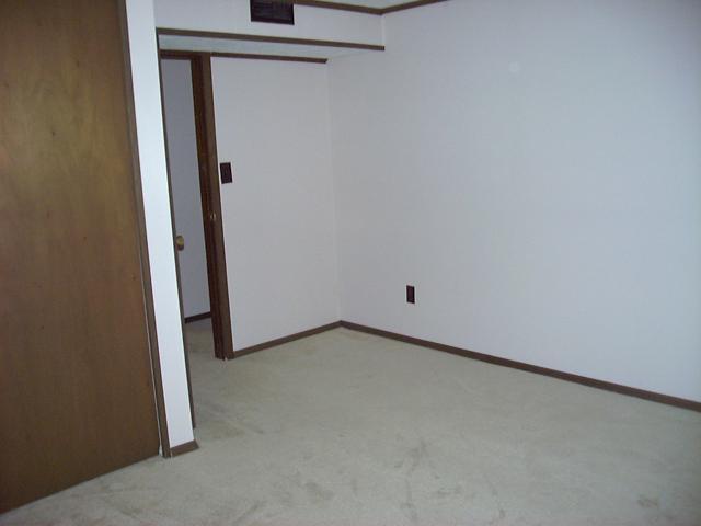 2135 Tupsfield Road Columbus, OH 43229 - Photo 15 of 17 Gallery Image 15