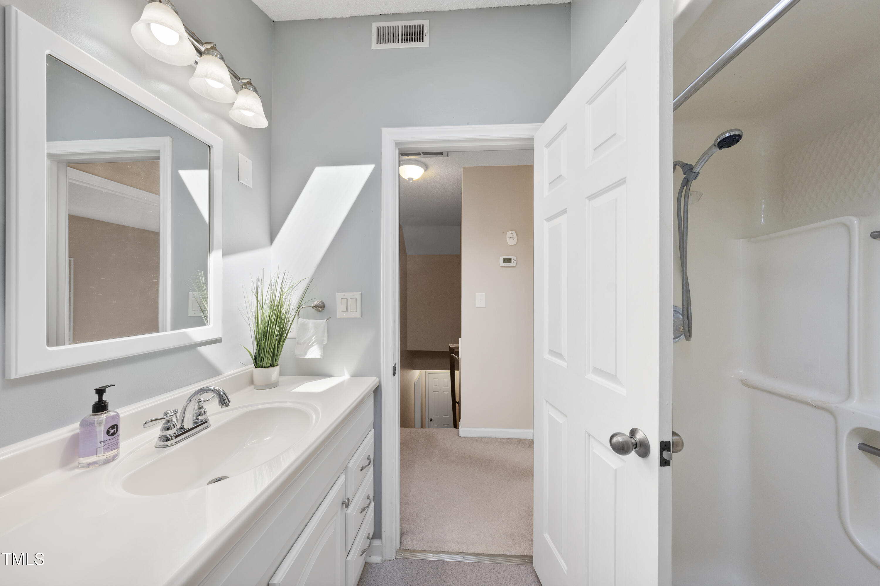 6301 King Lawrence Road Raleigh, NC 27607 - Photo 50 of 79 Upstairs Bathroom