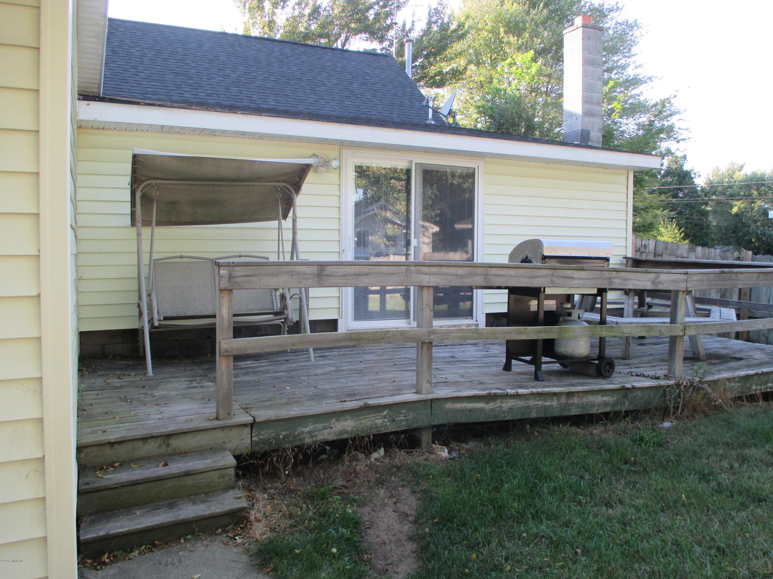 3318 South Dangl Road Muskegon, MI 49444 - Photo 8 of 39 IMG_0960