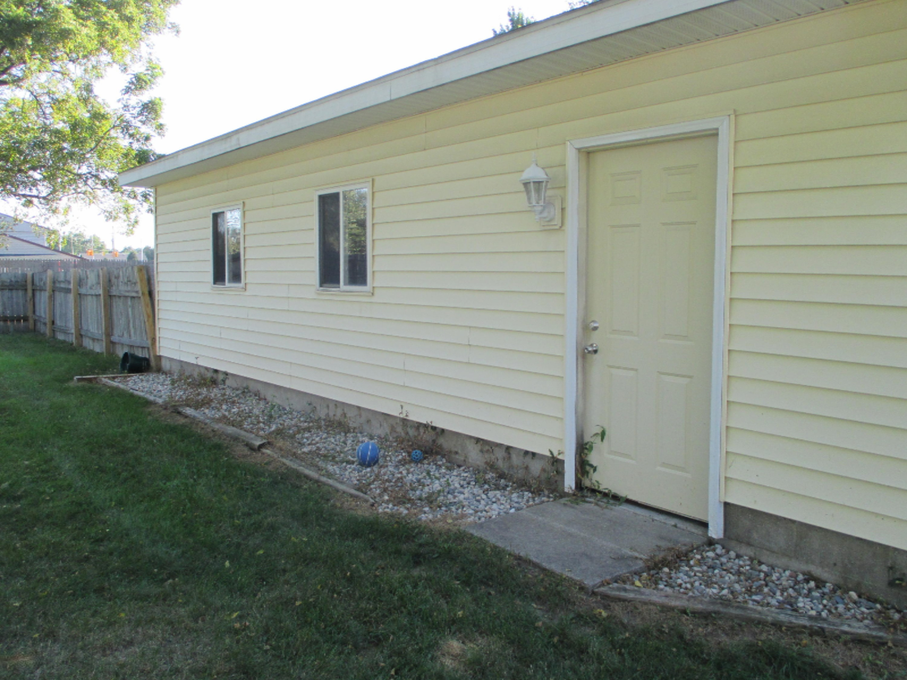 3318 South Dangl Road Muskegon, MI 49444 - Photo 9 of 39 IMG_0961