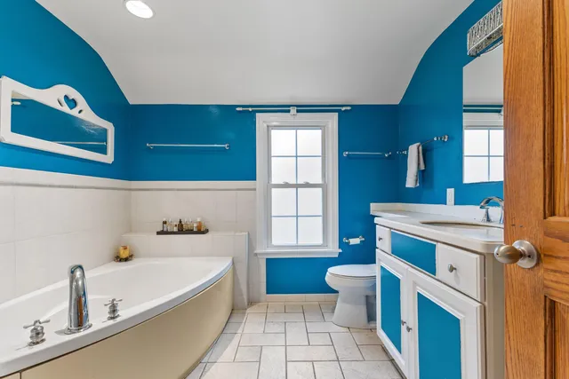 $599,900 | 4416 North Sheffield Avenue, Shorewood, WI 53211