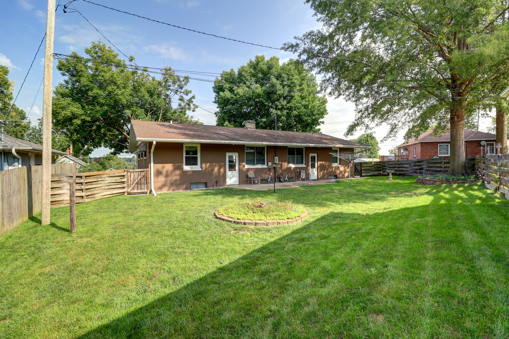 1237 Harrison Drive Clinton, IA 52732 - Photo 28 of 31 Gallery Image 28