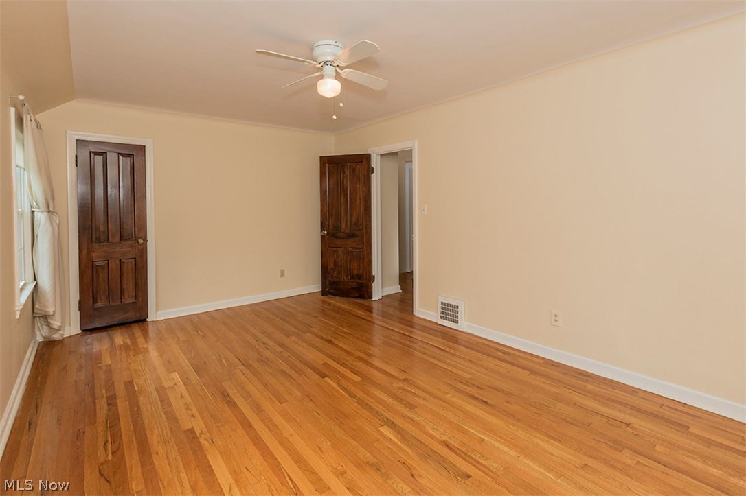 4042 Ellison Road Cleveland, OH 44121 - Photo 21 of 33