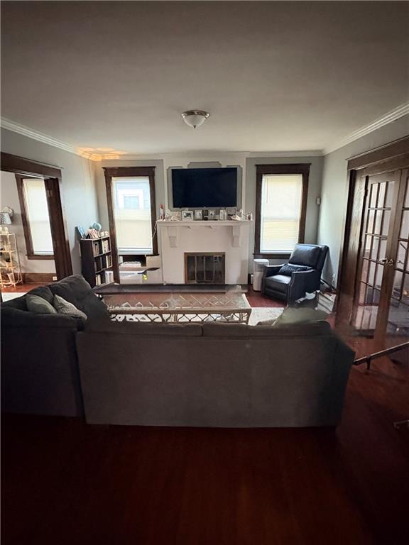 356 Locust Avenue Washington, PA 15301 - Photo 5 of 19 a living room with furniture and flat screen tv