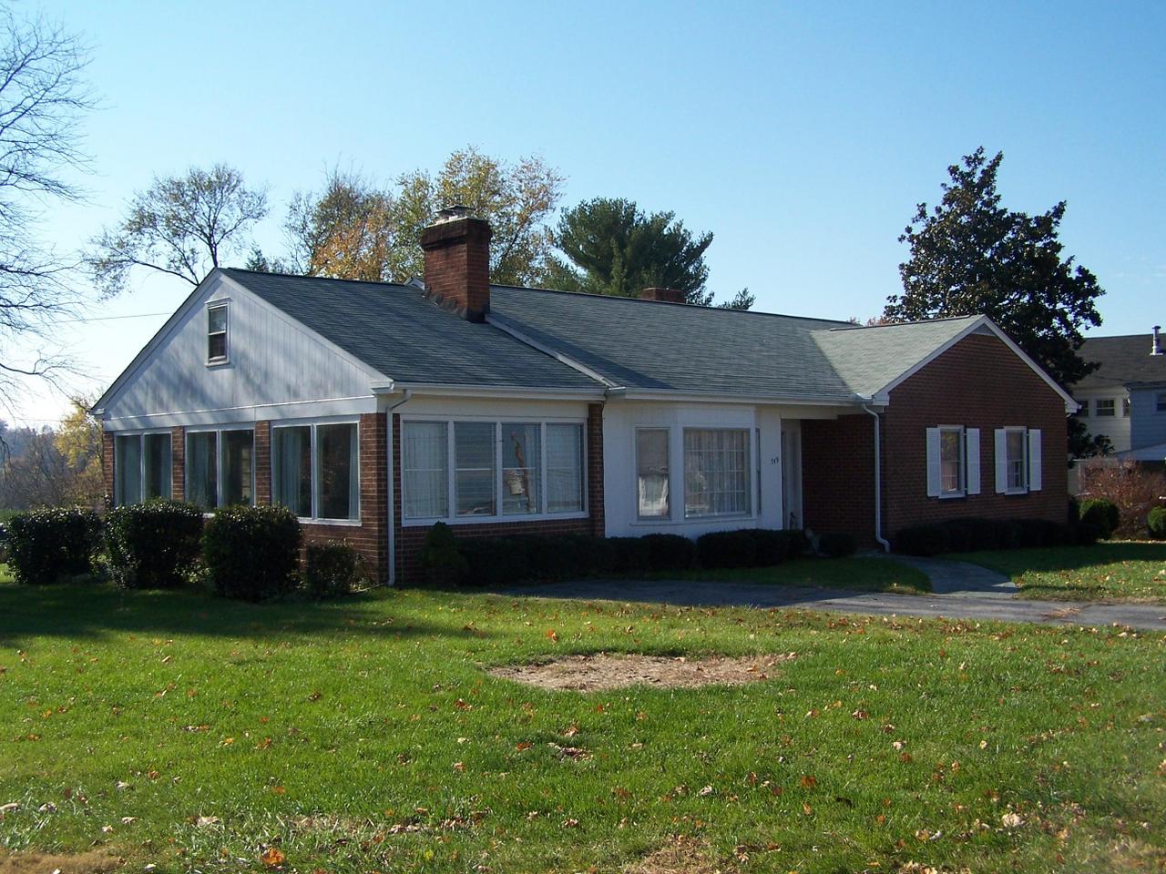 749 Dexter Road Roanoke, VA 24019 - Photo 1 of 7 Listing Photo
