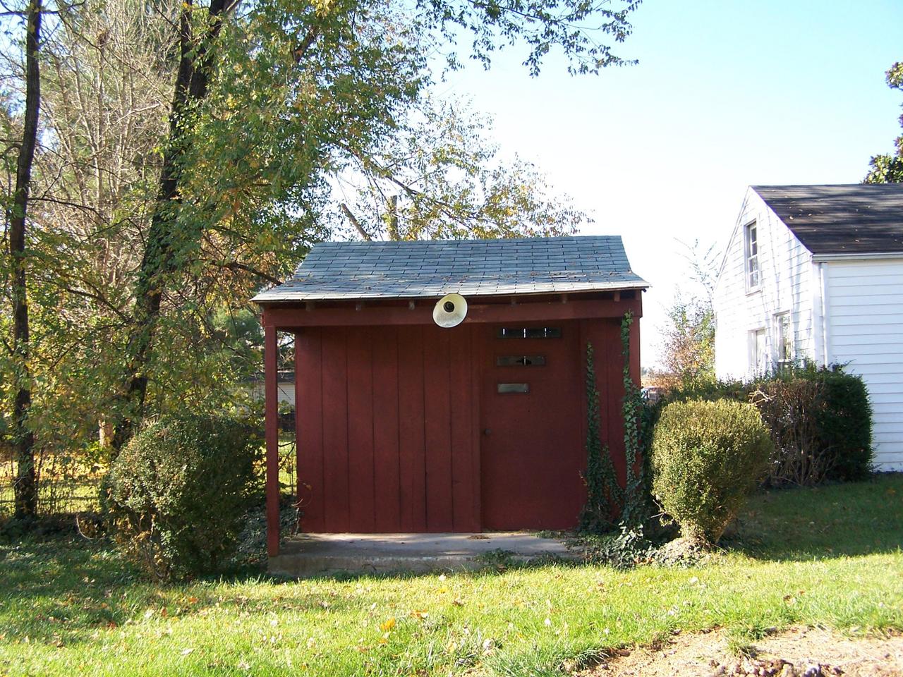 749 Dexter Road Roanoke, VA 24019 - Photo 7 of 7 Storage Shed
