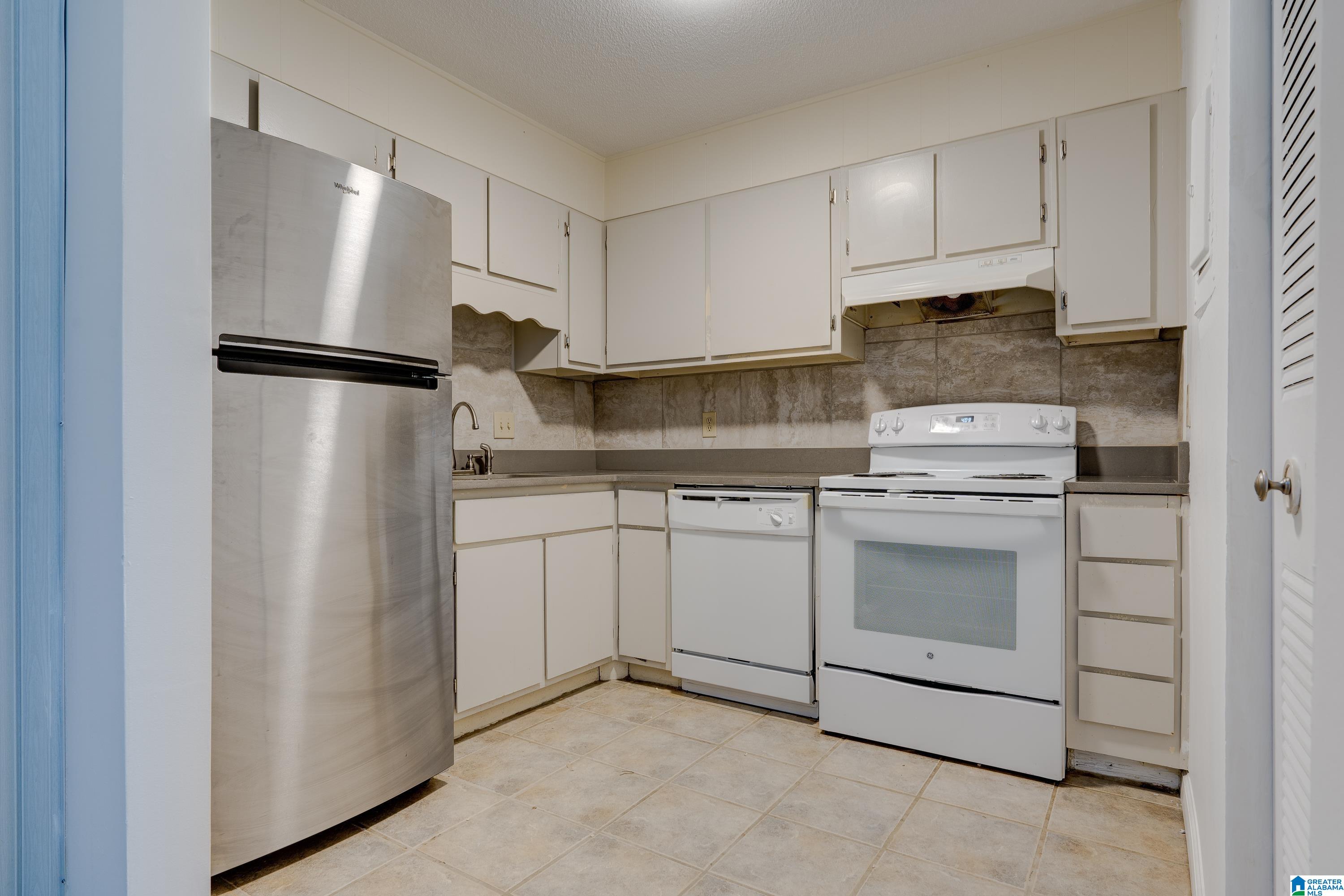 2837 Georgetown Drive, Unit B Birmingham, AL 35216 - Photo 7 of 24