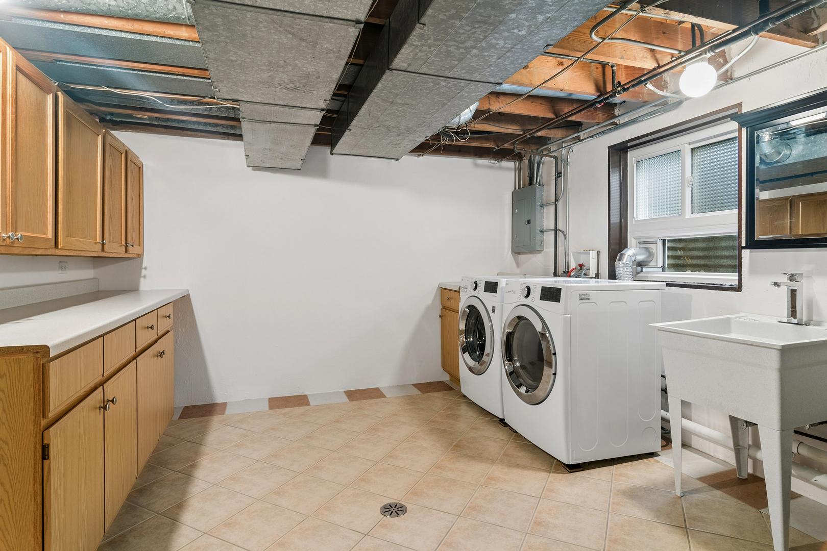 934 North Wheeling Road Mount Prospect, IL 60056 - Photo 17 of 20