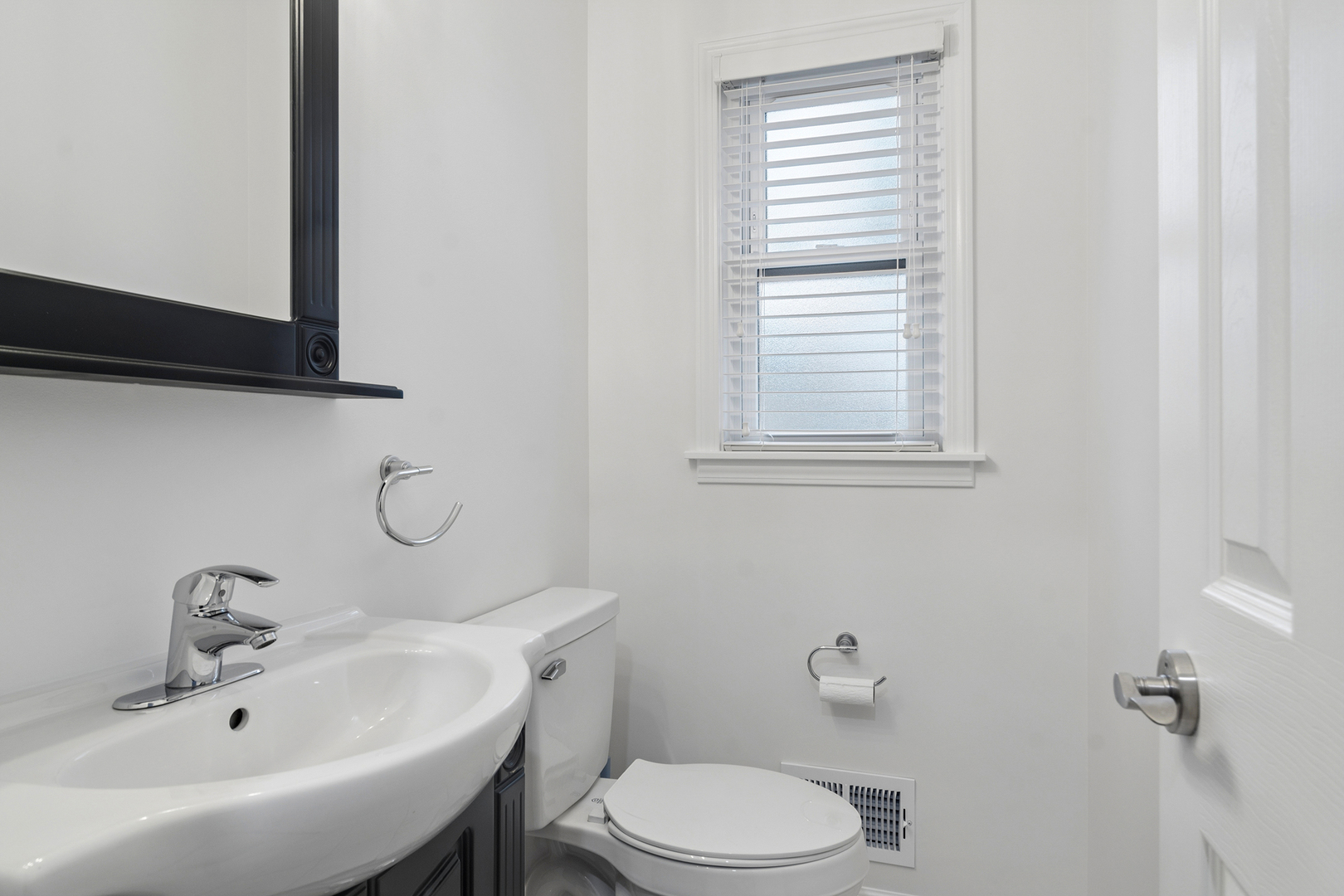 934 North Wheeling Road Mount Prospect, IL 60056 - Photo 9 of 20