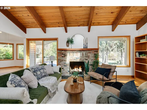 $840,000 | 17271 Old Mehama Road Southeast, Stayton, OR 97383