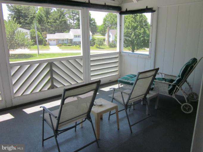 314 Valley Court Road Lutherville-Timonium, MD 21093 - Photo 16 of 30 Sleeping porch
