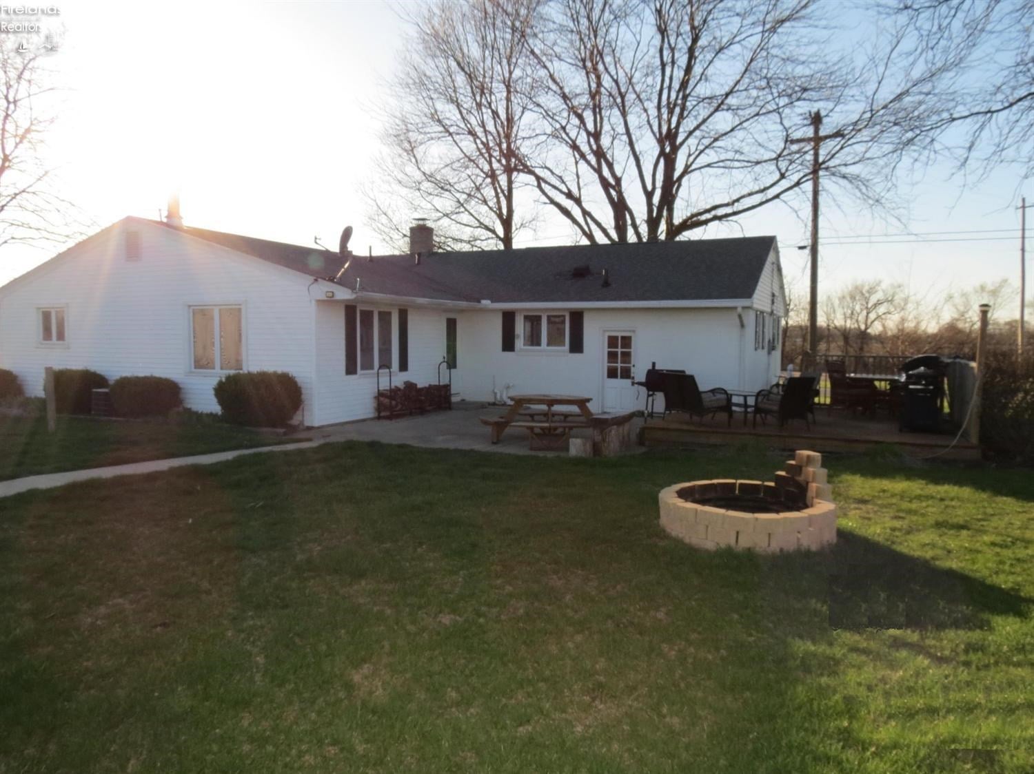 716 Taylor Road Sandusky, OH 44870 - Photo 3 of 10 Gallery Image 3