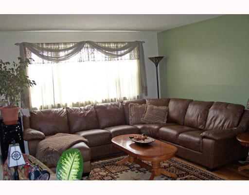 349 Rockfield Road Pittsburgh, PA 15243 - Photo 4 of 8