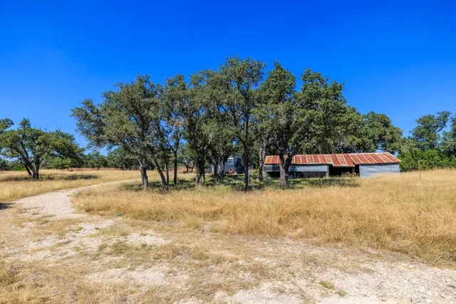 $639,000 | Lot 10 North Laird Road, London, TX 76854